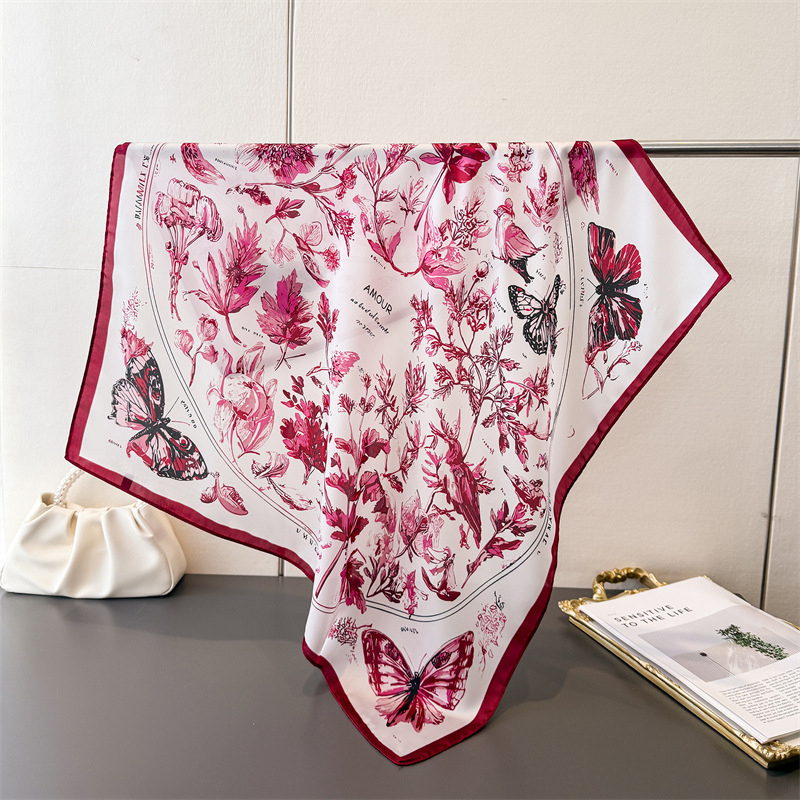 Vintage Butterfly Sketch Squar - Ascot Neck Scarf recension och pris
