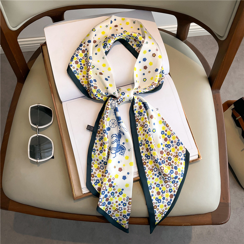 Fashion Print Long Silk Scarf  - Ascot Neck Scarf recension och pris