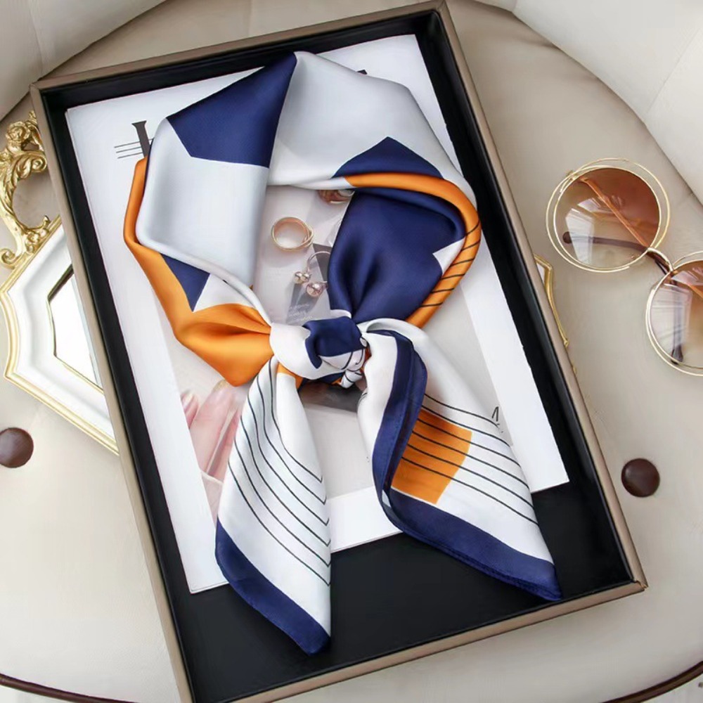 70×70cm Satin Square Scarf, Si - Scarf Silk Square recension och pris