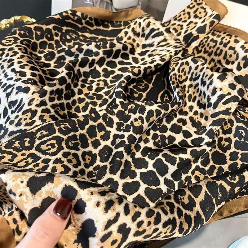 1pc Luxury Brand Leopard Print - Bandana Cotton recension och pris