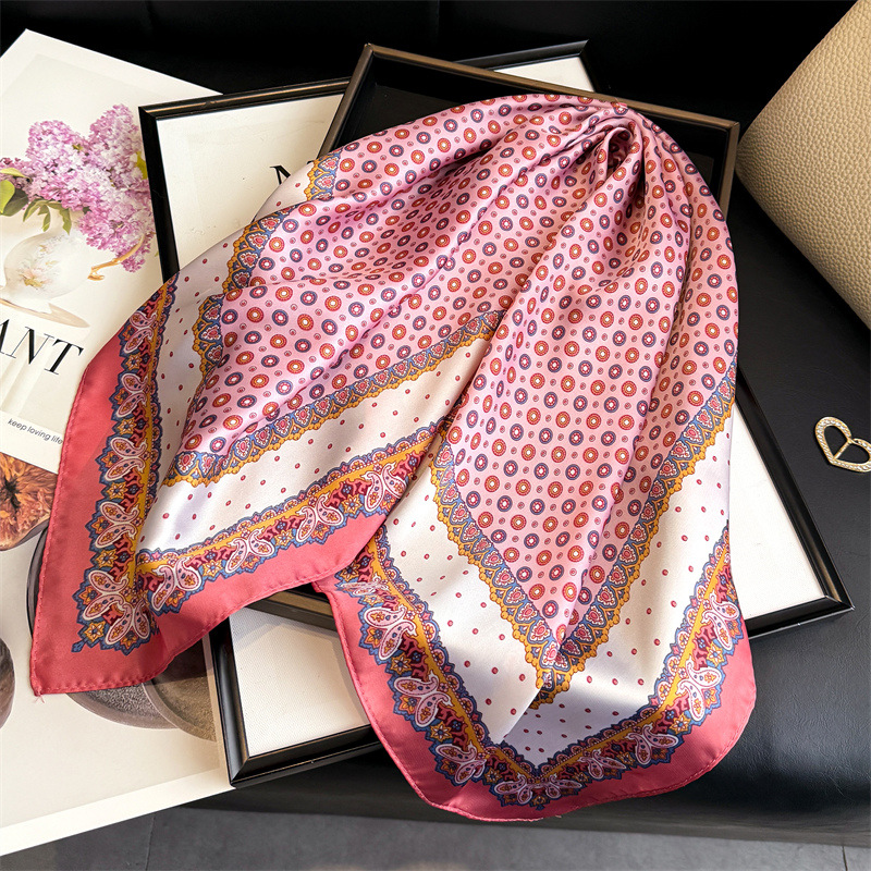 New Design Dot Paisley Print S - Scarf Silk Square recension och pris