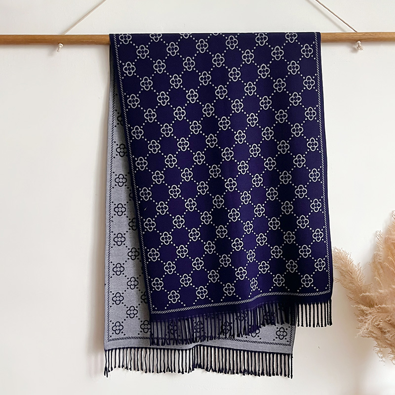 Brands Jacquard Design Winter  - Woven Scarf Blanket recension och pris